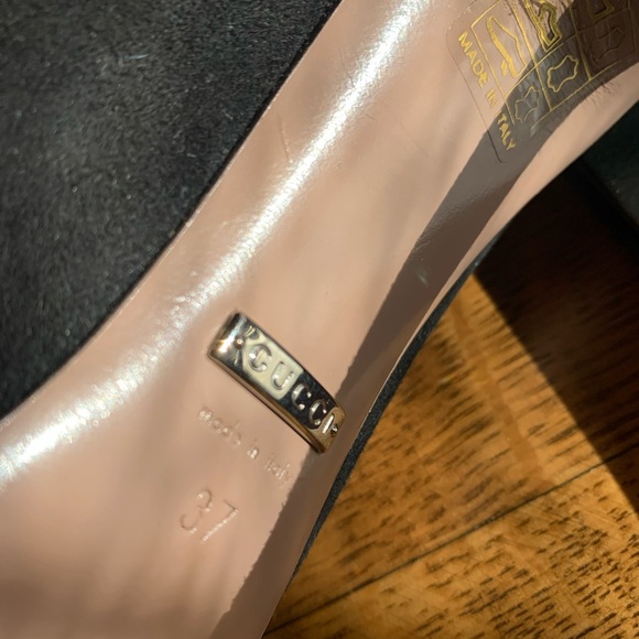 Authentic Gucci Hasler Horsebit Accent Suede Mules in Black, Size 7 (37) - Picture 7 of 7